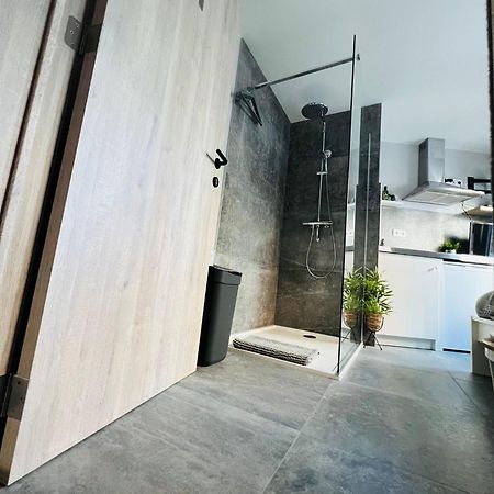 Mini Studio Une Personne Apartamento Liège Exterior foto